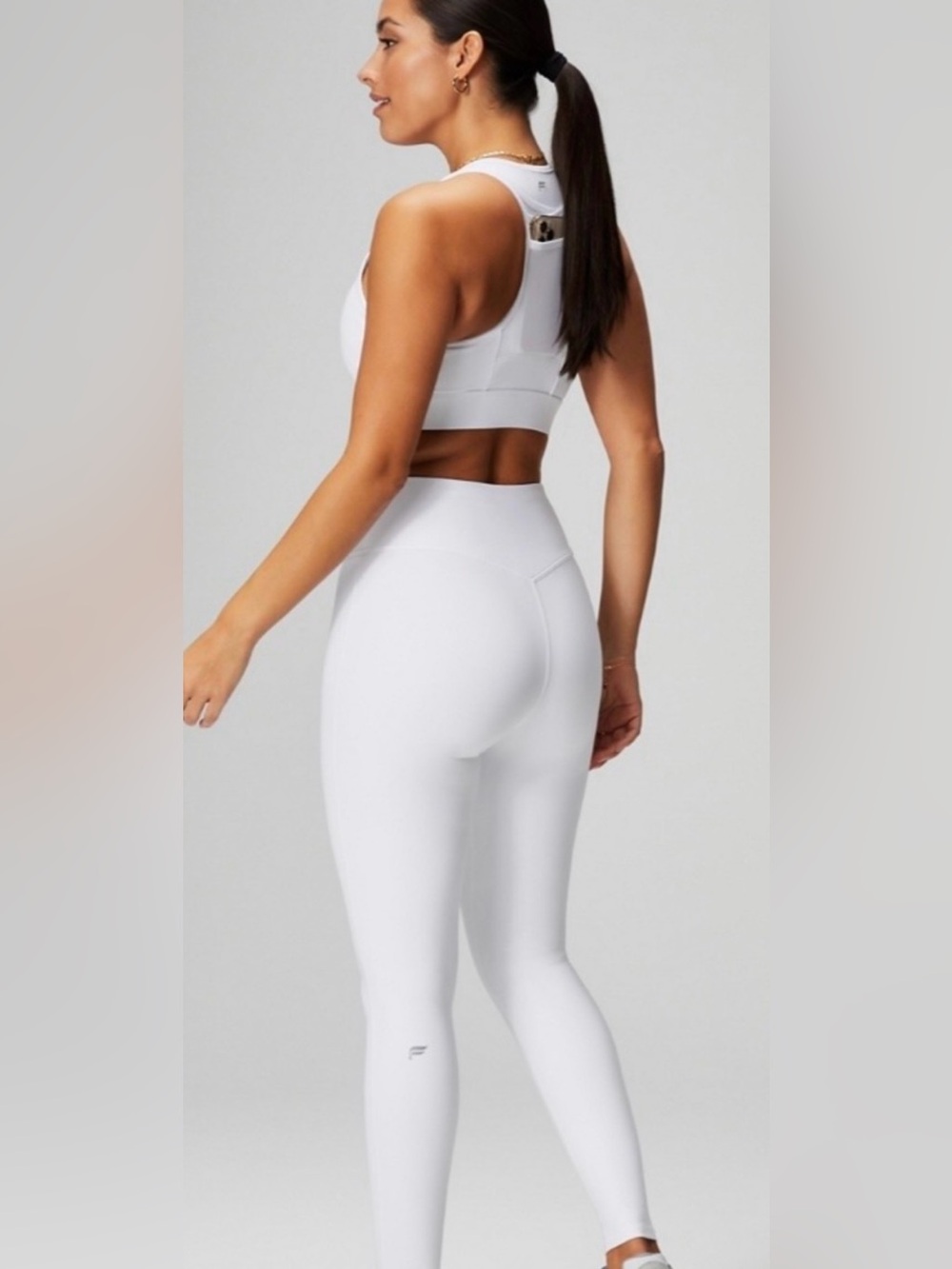 NWT Fabletics Classic White High Waisted Anywhere Leggings 
Size Small